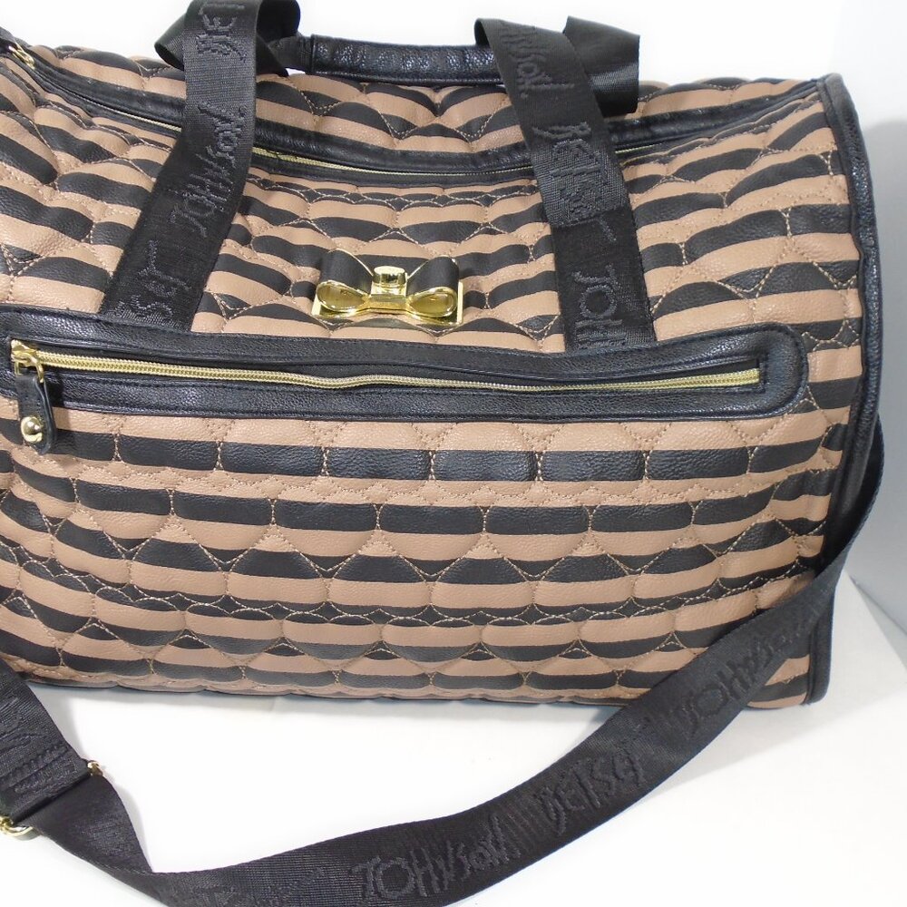 Betsey Johnson Quilted Hearts Travel Weekender Tote Bag Striped Jumbo Carry-on - Picture 2 of 13